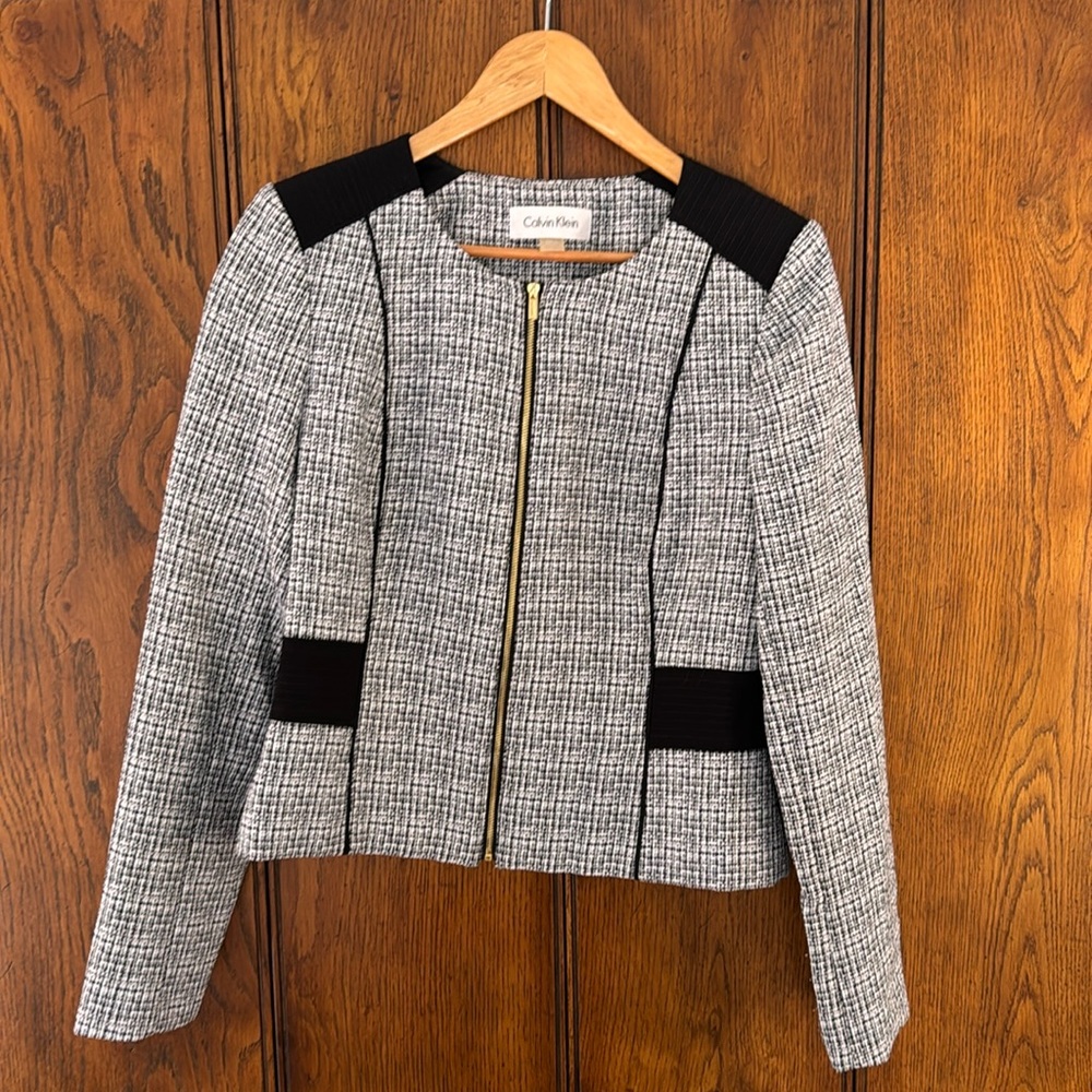 Calvin Klein Women’s Blazer size 8